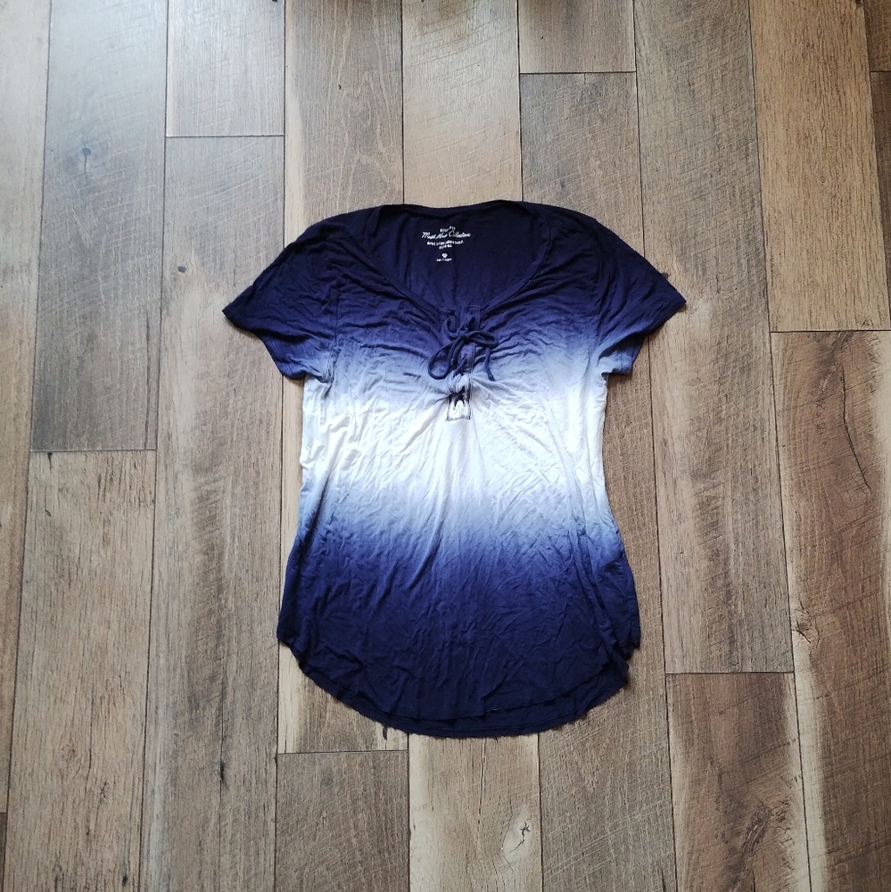 Hollister blue and white top sz med